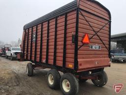 1999 Meyers 4516 steel forage box fold down discharge extension on Meyers 1200H series tandem wagon