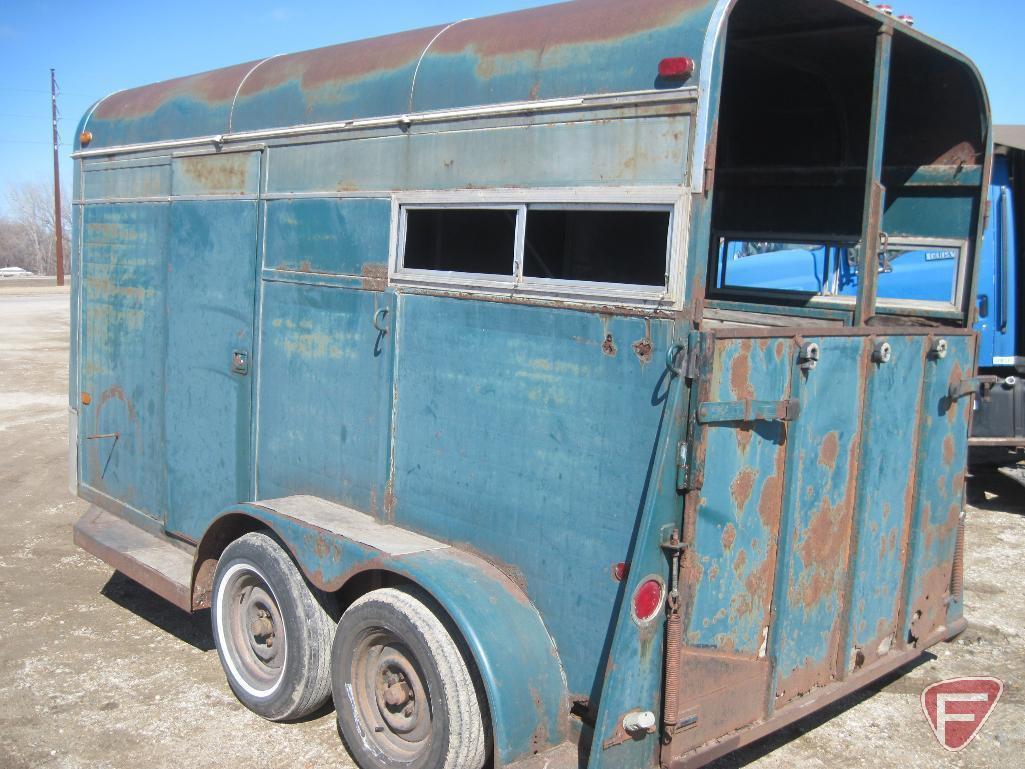 Horse trailer, no title or registration