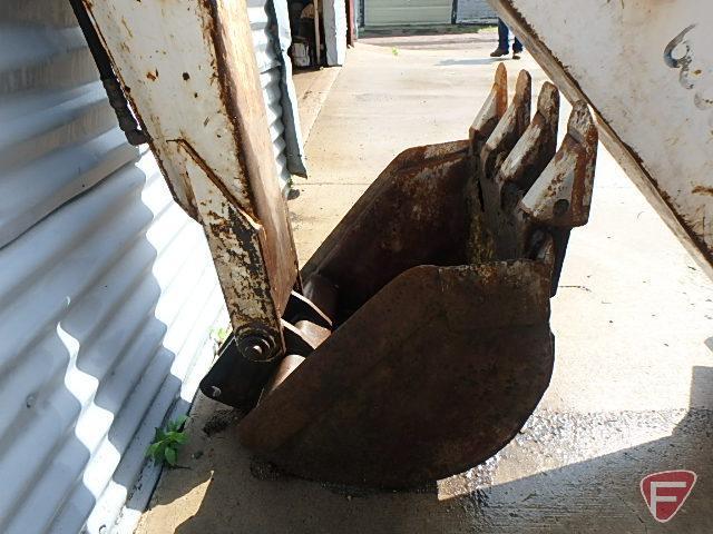 Bobcat Clark backhoe attachment model 907, sn 6561956-M-1428