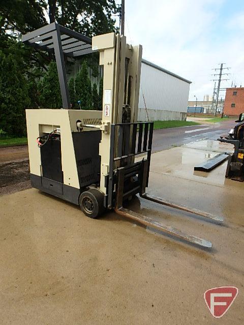 Crown electric standing forklift model 35RCTT, sn W-62112, 1032.4 hours showing