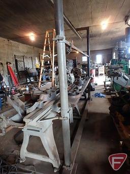 LeBlond 17 heavy duty lathe, 84in bed, 10in swing, includes 15in face plate, 4 jaw chuck,