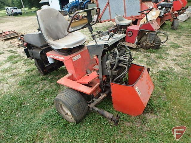 Jacobsen Greens King IV greens mower, sn 6222131235164.1 hours showing, missing parts