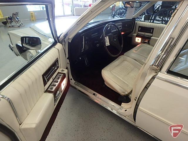 1988 Cadillac Brougham Passenger Car, VIN # 1g6dw51y5j9733680