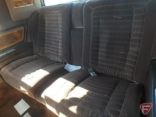 1983 Buick Riviera Passenger Car, VIN # 1g4az57y5de429061