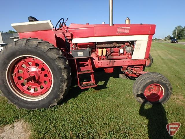 1974 1066 International Harvester tractor, SN: 2610172UO35578 diesel engine, 18.4 x 38 tires