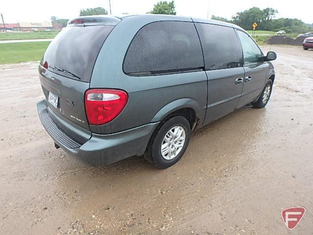 2002 Dodge Grand Caravan Van, VIN # 2b4gp443x2r782724