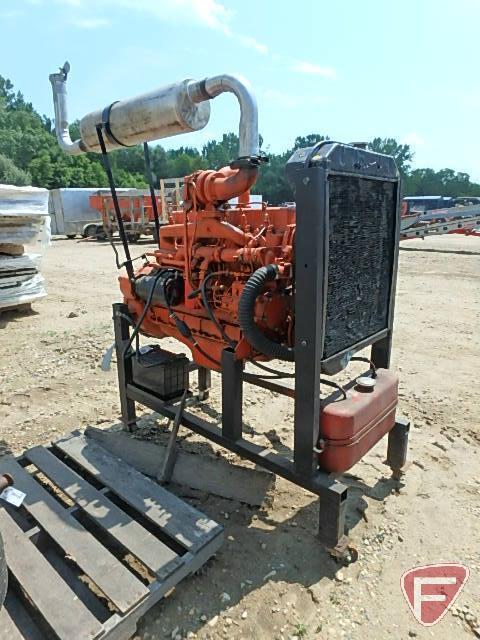 Allis Chalmers XT190 complete engine on rolling stand,