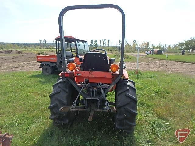 Kubota B2710 compact tractor, MFWD, 3300 hours showing, ROPS, 3pt, 540 PTO, hydrostatic