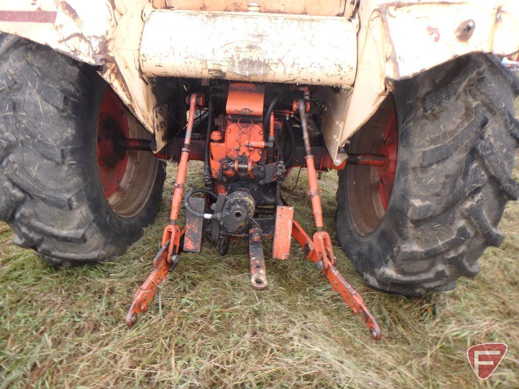 Case 930 Comfort King diesel tractor with DuAl hydraulic loader