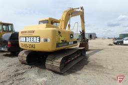 1996 John Deere 490E excavator, sn FF490EX026275 with excavator bucket and attached thumb