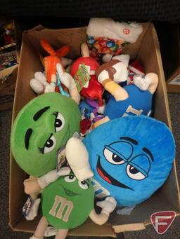 M&M items, tins, mugs, ornaments, travel game, plush toys, dispensers, small toys,