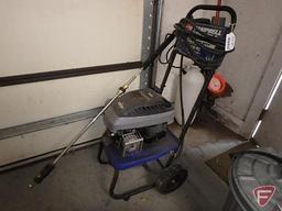 Campbell Hausfeld 1600 PSI pressure washer with Briggs and Stratton quattro 4hp engine,
