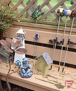 Outdoor decorations: solar lights in metal sculpture, birdhouse, solar lighthouse, lady bug house