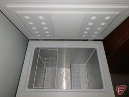 GE chest freezer, FCM5S1-WW, SN D8F.43645201-15227-630162