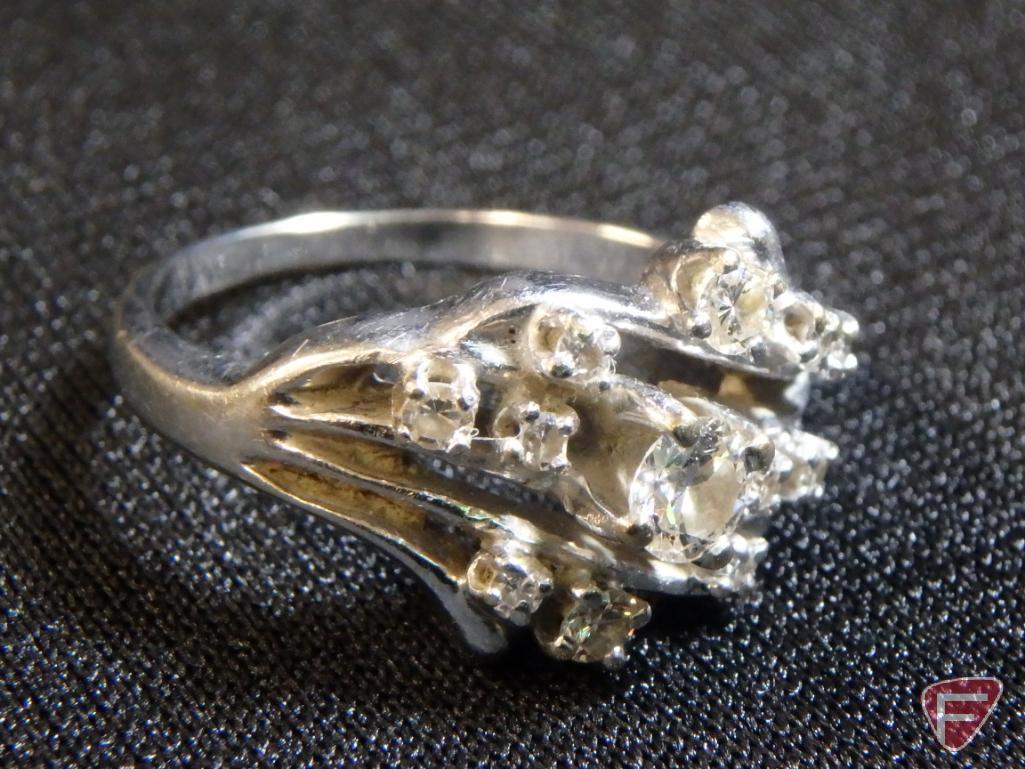 Ladies 14K White Gold Diamond ring, center stone is round .20 PT Diamond H SI-2