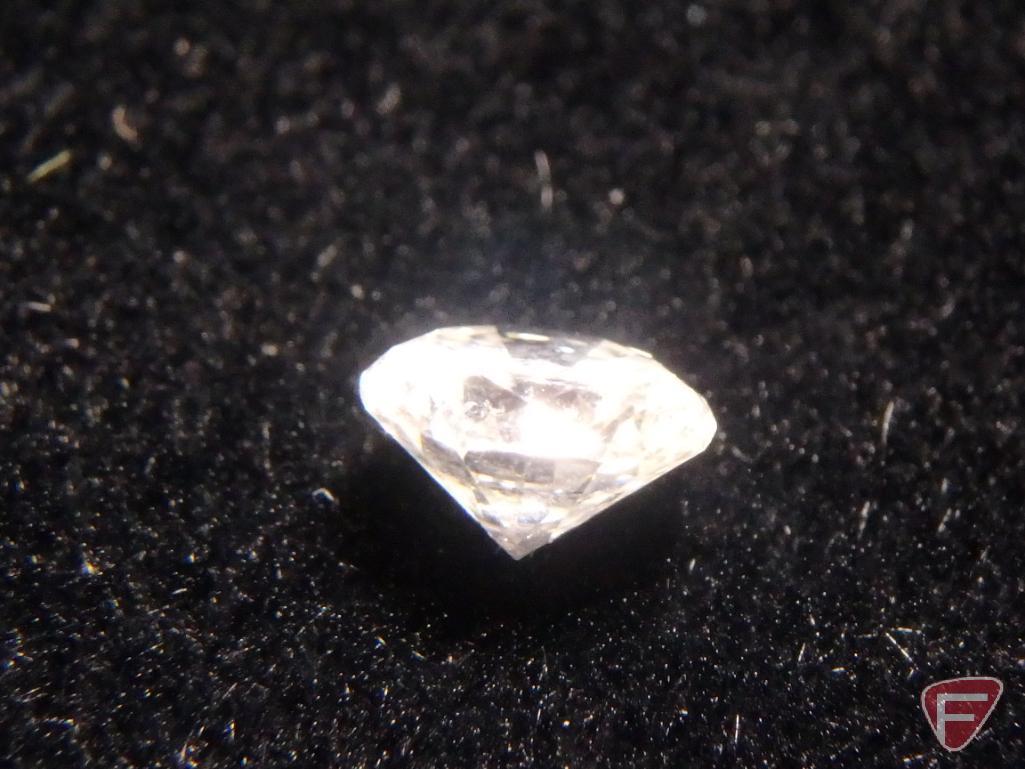 Round full-cut Diamond .37 PT TW G DVS-2