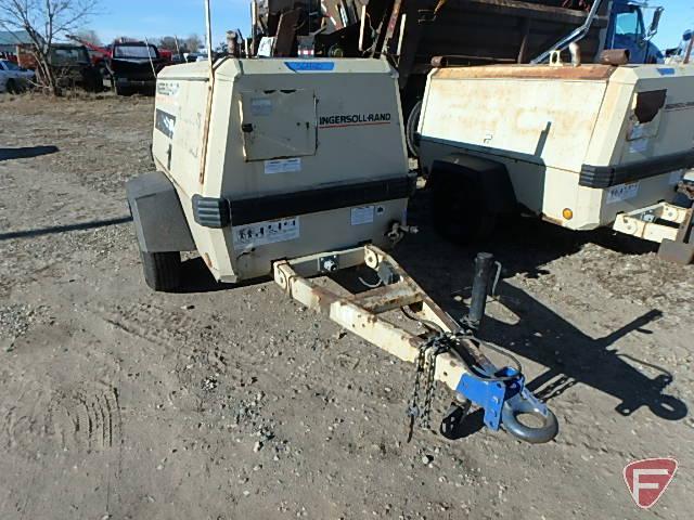 1998 Ingersoll Rand P185WJD portable air compressor, 293 hours showing SN: 293809UHI221