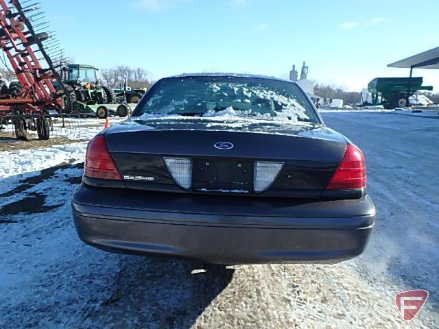 2007 Ford Crown Victoria Passenger Car, VIN # 2fahp71w27x108101