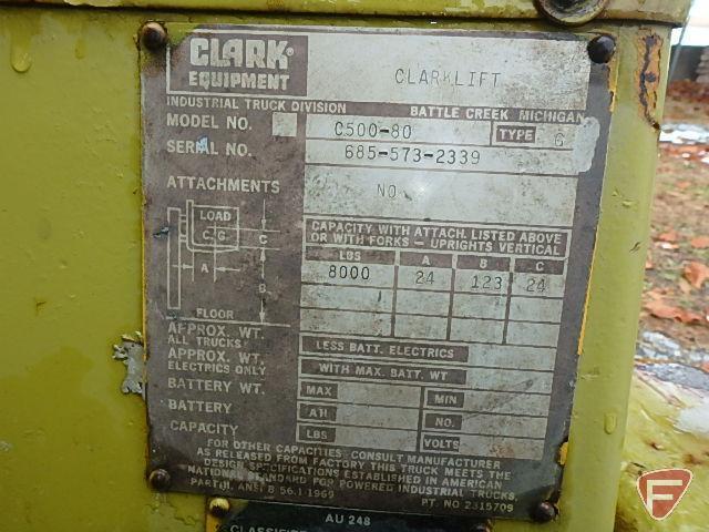 Clark gas forklift truck model C500-80, sn 685-573-2339, 124 hours showing