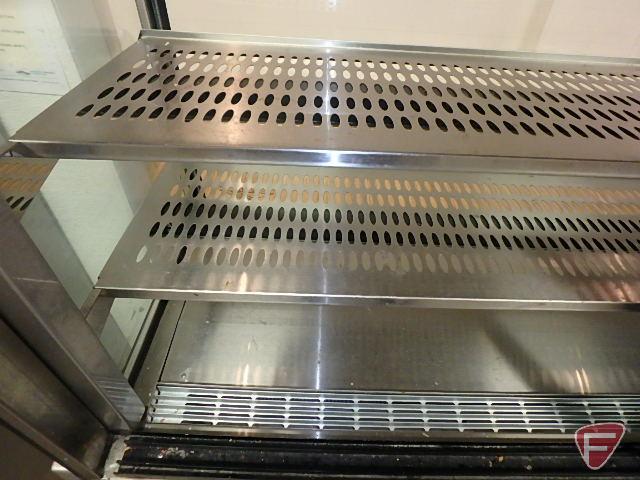 Vollrath RDE8260 refrigerated cube countertop display case approx. 5 years old