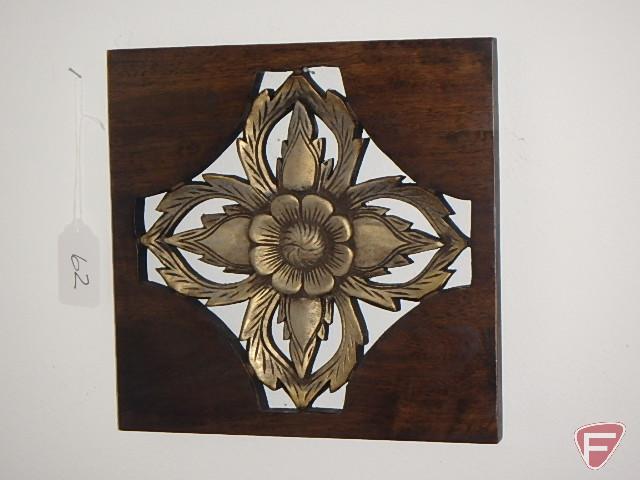 (3) metal wall hangings and wood wall art