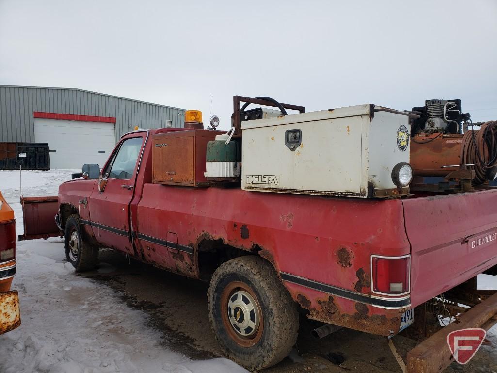 1986 Chevrolet K20 Pickup Truck with front snow plow, VIN # 1gcgk24m7gf414451