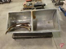 Rath Mfg. 2 basin metal sink