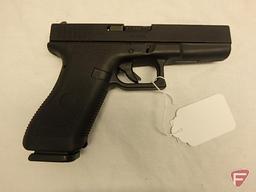 Glock 22 .40 S&W semi-automatic pistol