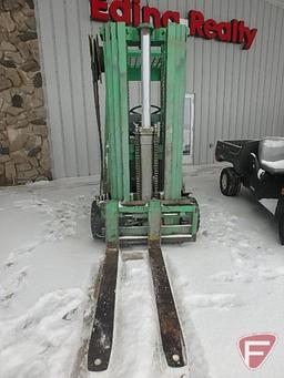 Clark 3-mast propane forklift, model C50055, sn 355770 2812