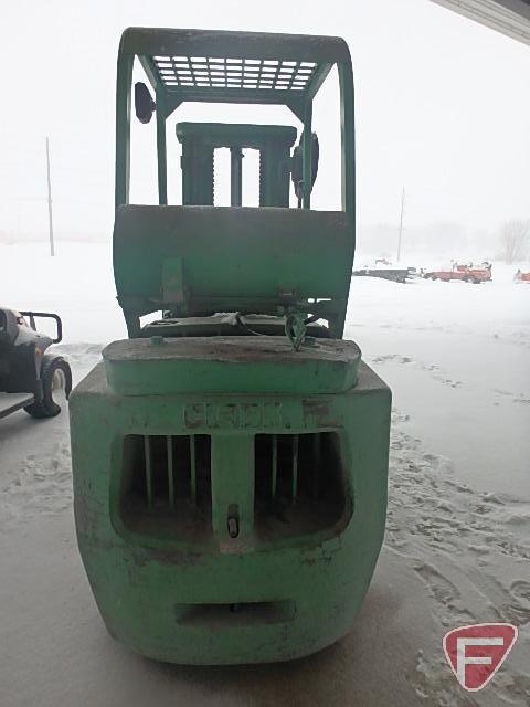 Clark 3-mast propane forklift, model C50055, sn 355770 2812