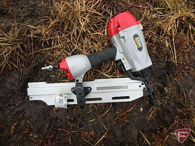 PNEUMATIC AIR NAILER