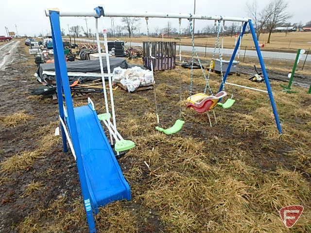 CHILD SWING PLAYSET