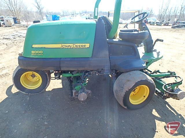 John Deere 8000 diesel 3WD 5-gang fairway mower, ROPS, 1,679 hrs showing