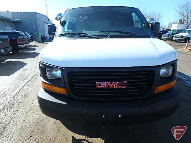 2010 GMC Savana Van