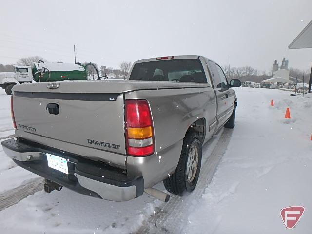 1999 Chevrolet Silverado Pickup Truck