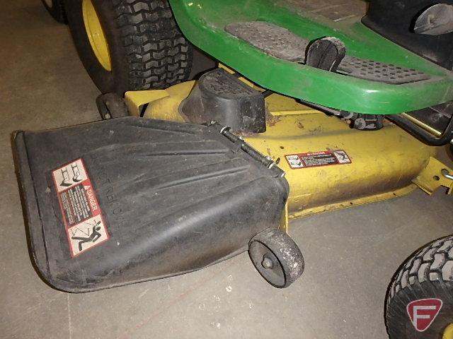 John Deere D140 lawn mower, 48in deck, 22hp, 200.4 hrs showing