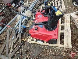 2010 Toro Power Clear 221 21" snow thrower, RTec 141cc gas engine