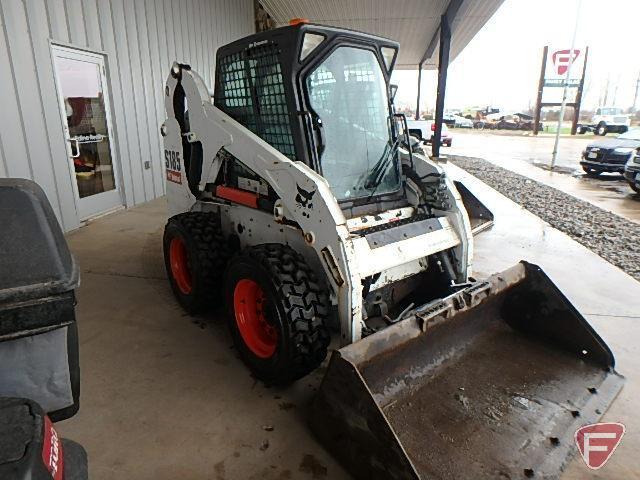 2011 Bobcat S185 skid steer loader with 67" material bucket, hydraulic quick tach, 2,926 hrs showing