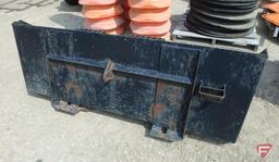 Skid loader material bucket, 73" W, bolt-on cutting edge