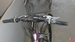 Women?s purple Mongoose bike/bicycle