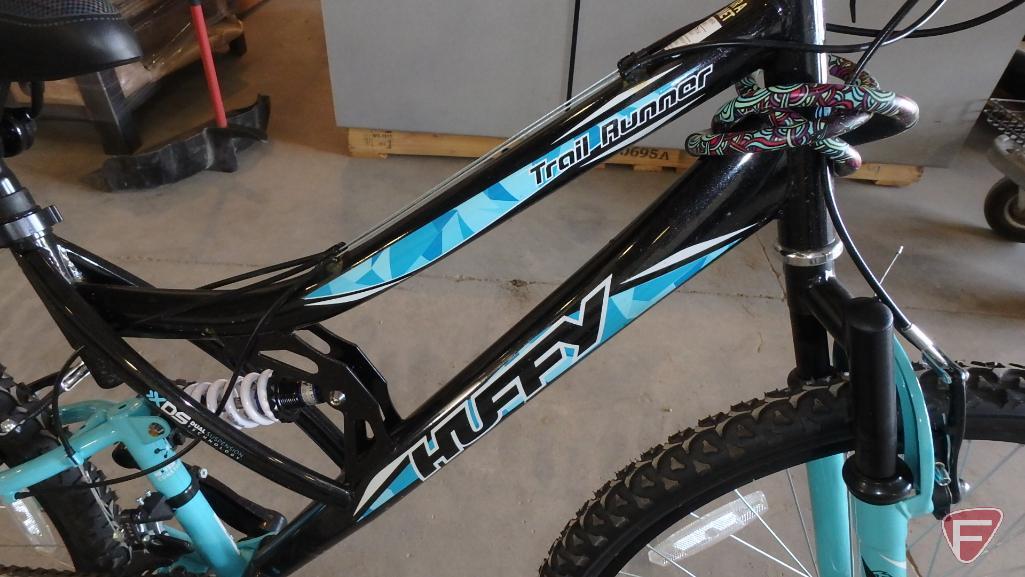 26? women?s black/turquoise Huffy Trail Runner