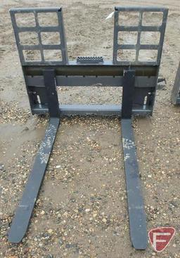 NEW Golden Swallow universal quick tach mount skid steer/skid loader pallet forks, step through