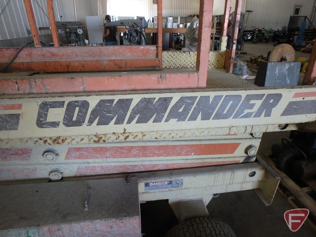 1989 JLG Commander scissors man lift, model CM2046, sn 200006035