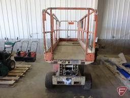 1989 JLG Commander scissors man lift, model CM2046, sn 200006035