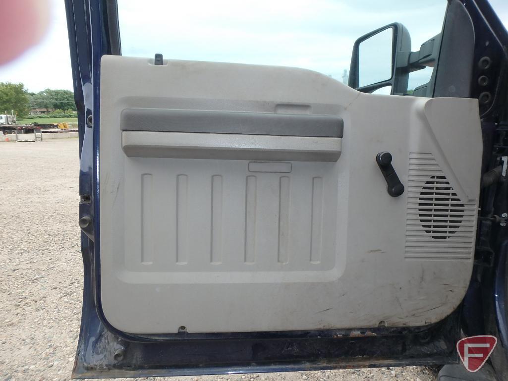 2010 Ford F-250 SuperDuty Pickup Truck with 8' Western Plow