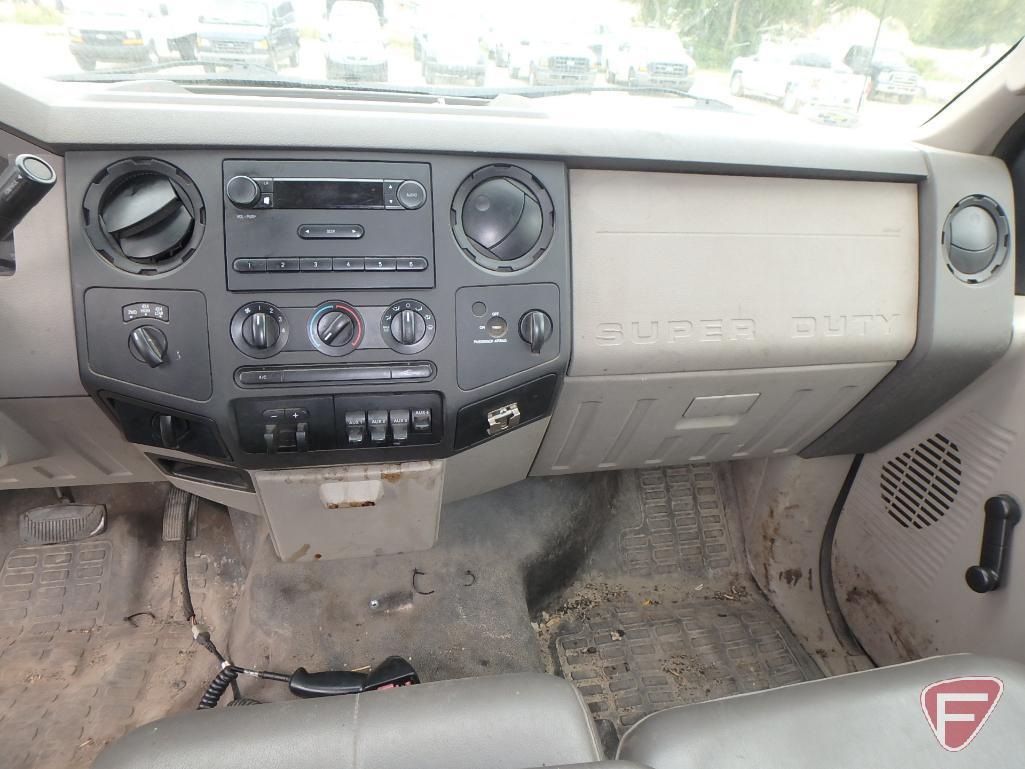 2010 Ford F-250 SuperDuty Pickup Truck with 8' Western Plow