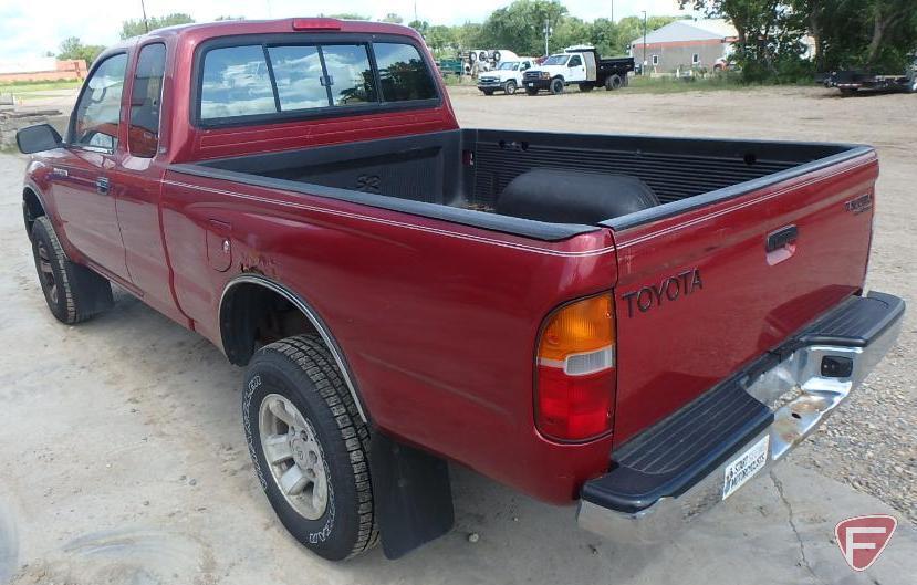 1998 Toyota Tacoma 2-Door Pickup Truck