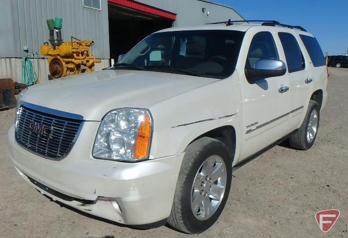 2011 GMC Yukon Multipurpose Vehicle (MPV)