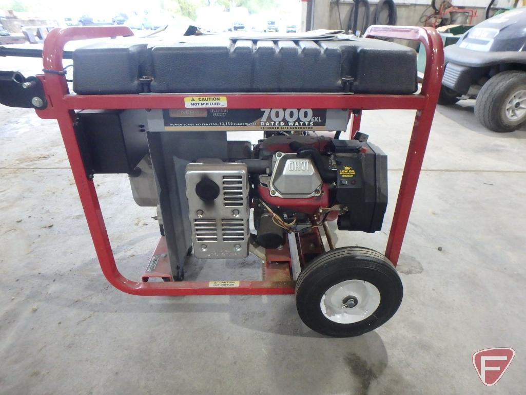 Generac 7000 watt portable generator, model 01470, sn 10075946447