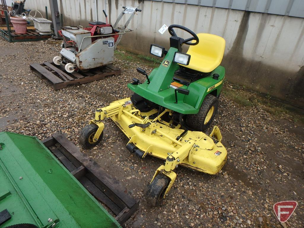 John Deere F525 riding lawn mower with 48in out-front rotary deck, 1197hrs showing, sn M0F525A141790